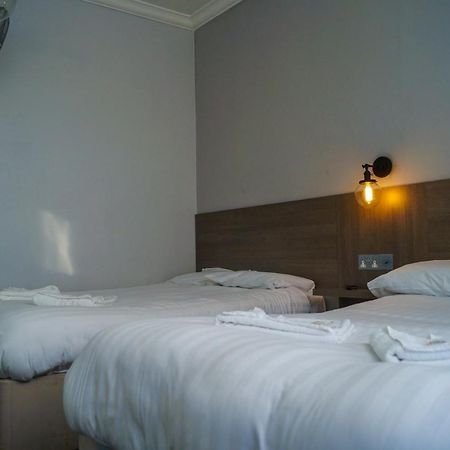 Plaza Hotel London Bagian luar foto
