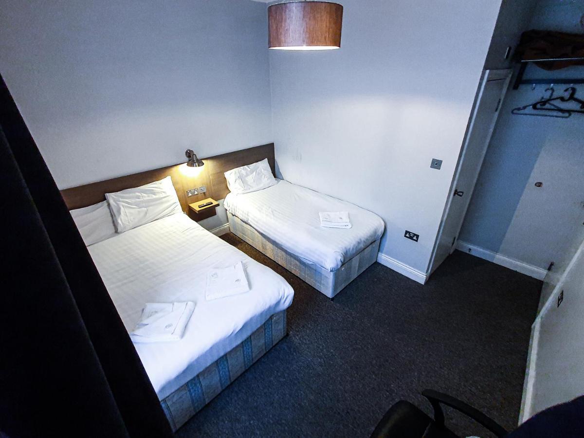 Plaza Hotel London Bagian luar foto