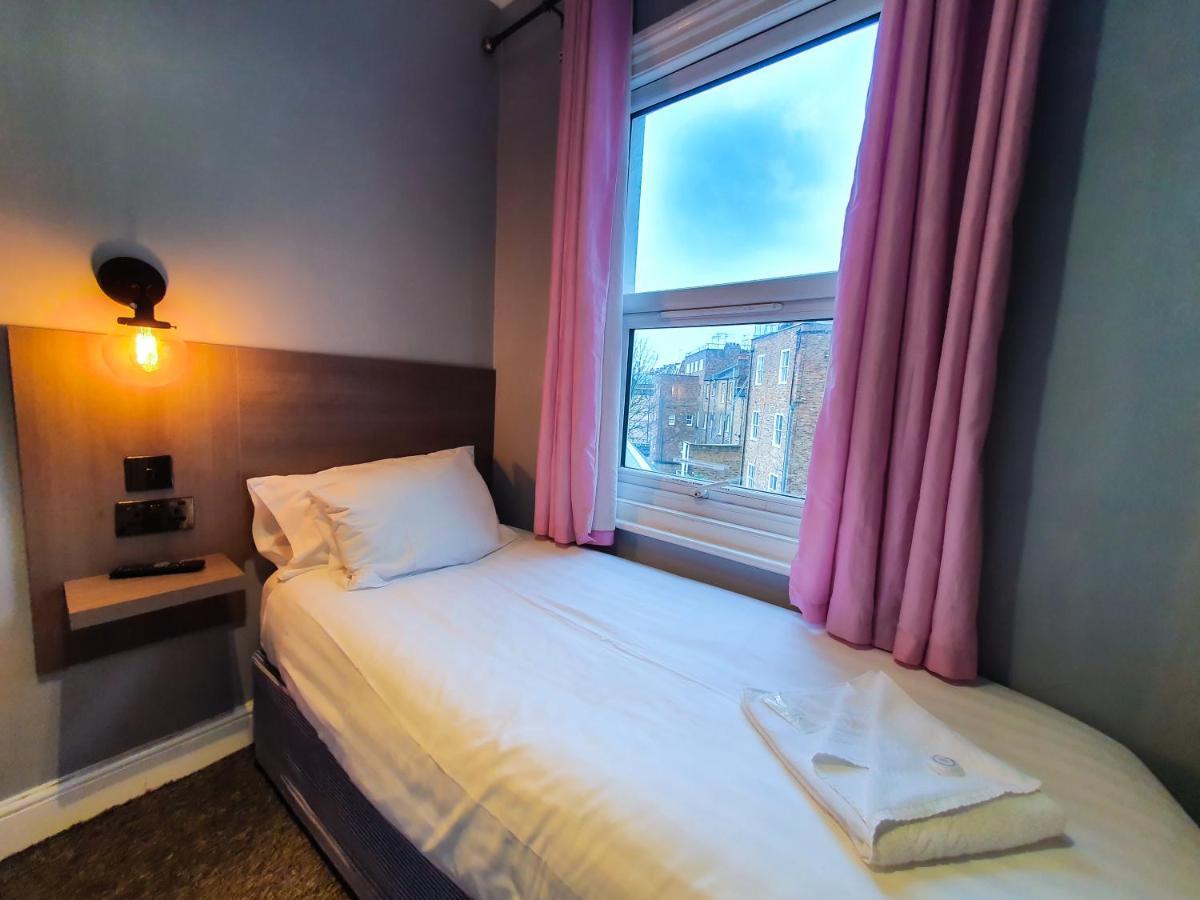 Plaza Hotel London Bagian luar foto