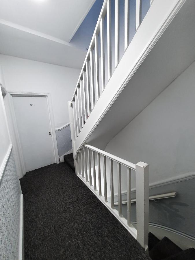 Plaza Hotel London Bagian luar foto
