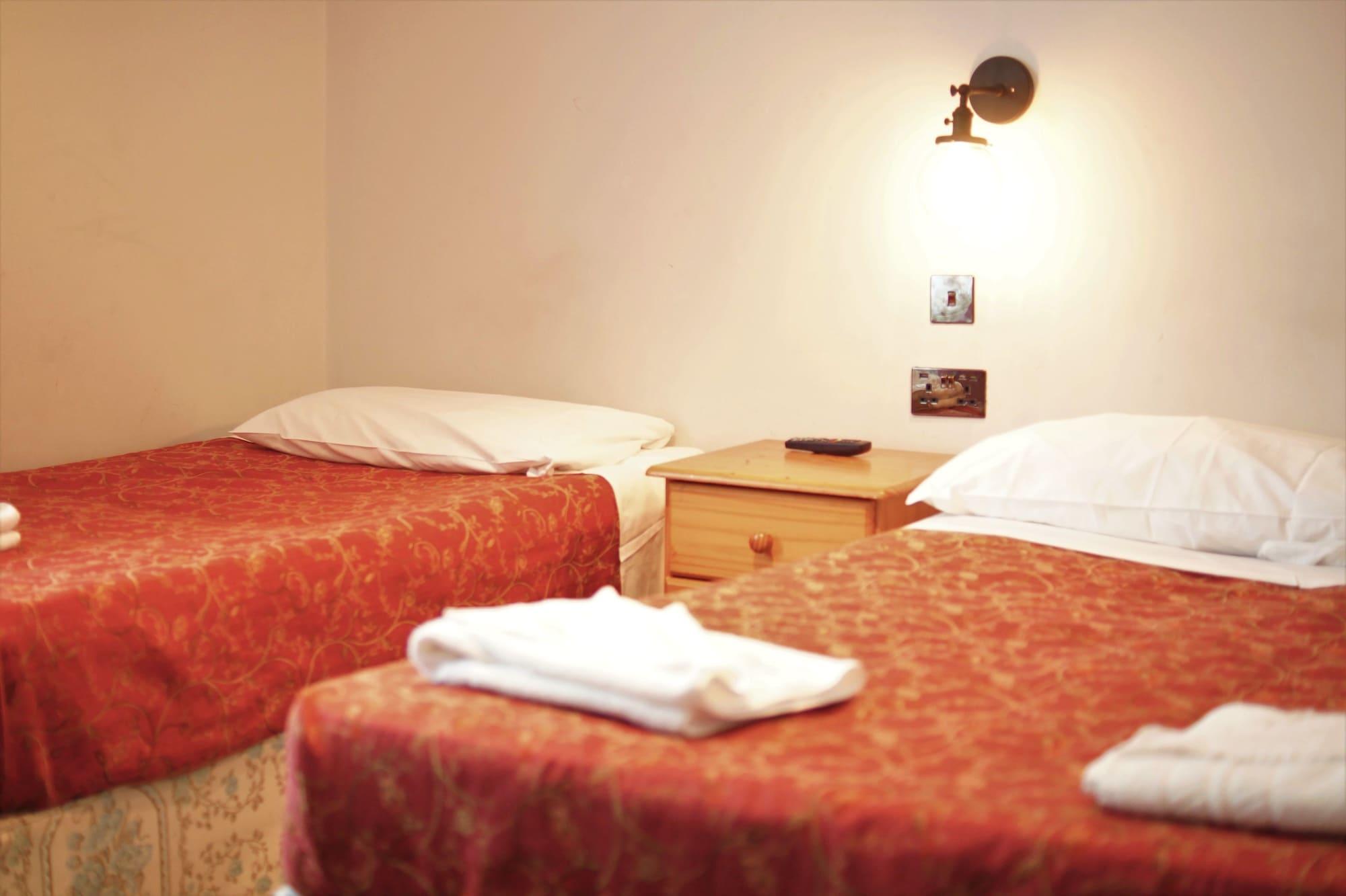 Plaza Hotel London Bagian luar foto