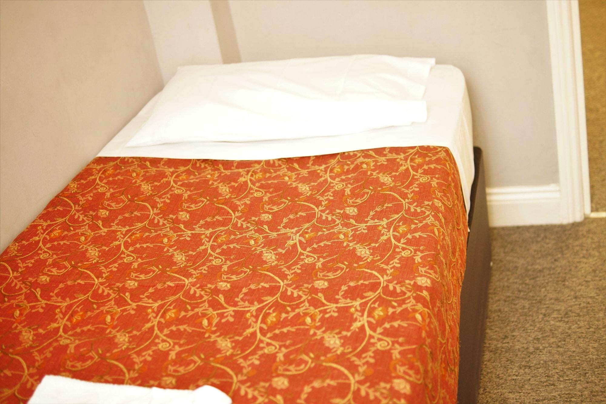 Plaza Hotel London Bagian luar foto