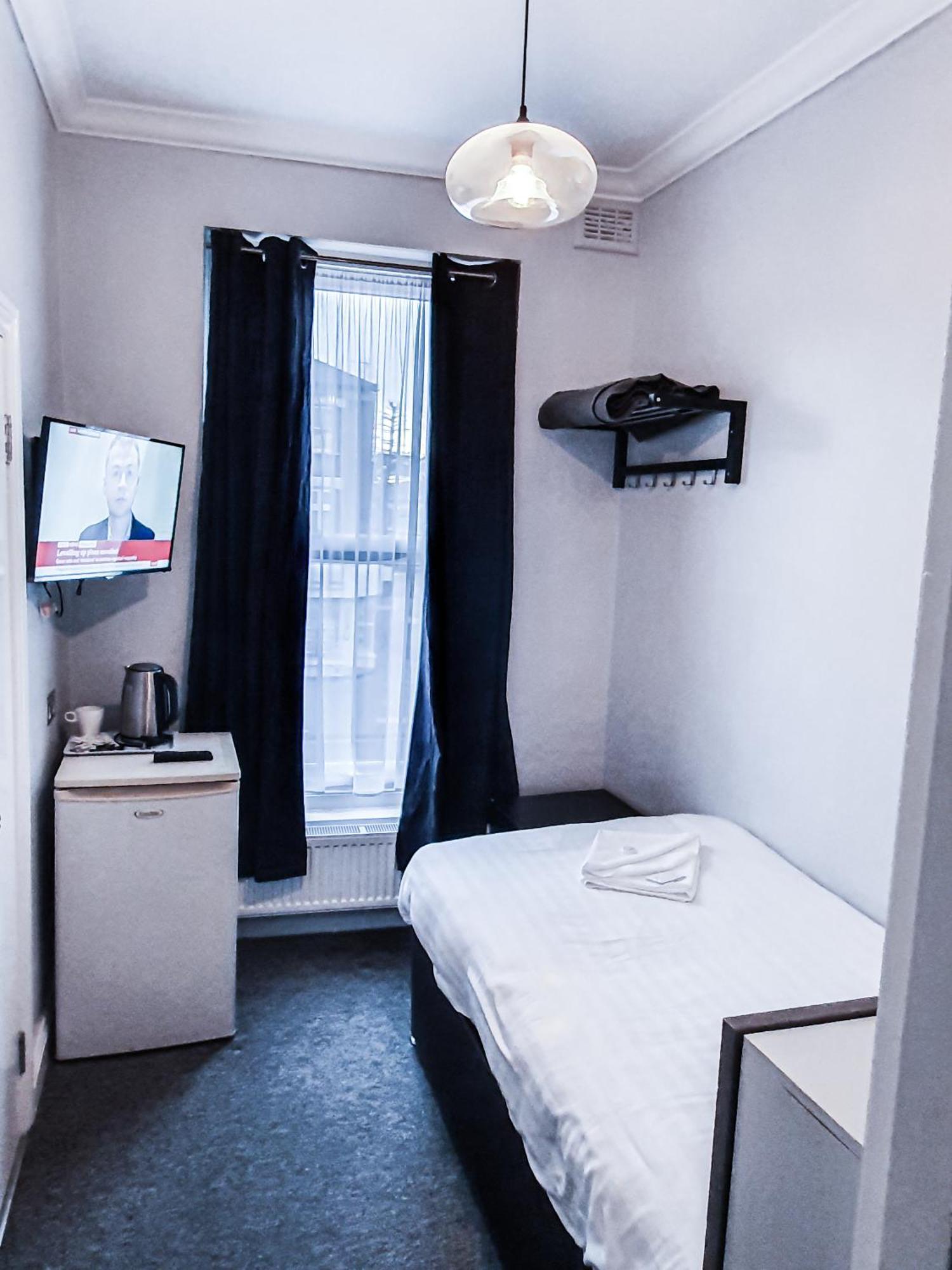 Plaza Hotel London Ruang foto