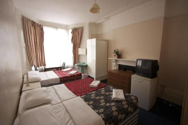 Plaza Hotel London Bagian luar foto